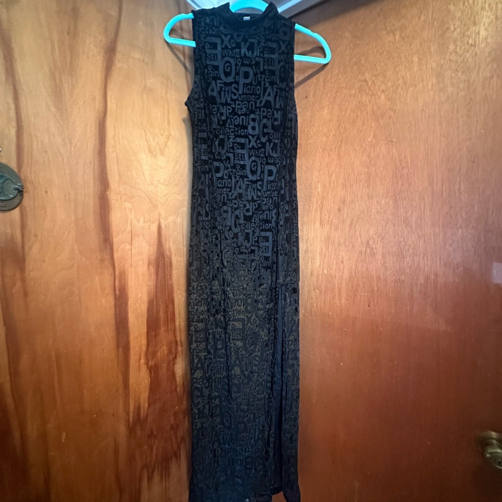 Fashion Brand Company Black Wordy Midi Dress size L 💣